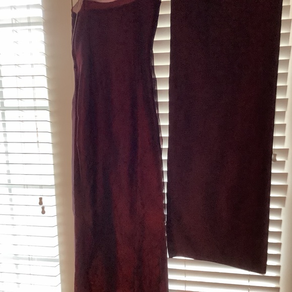 Formal gown with matching wrap - Picture 7 of 7